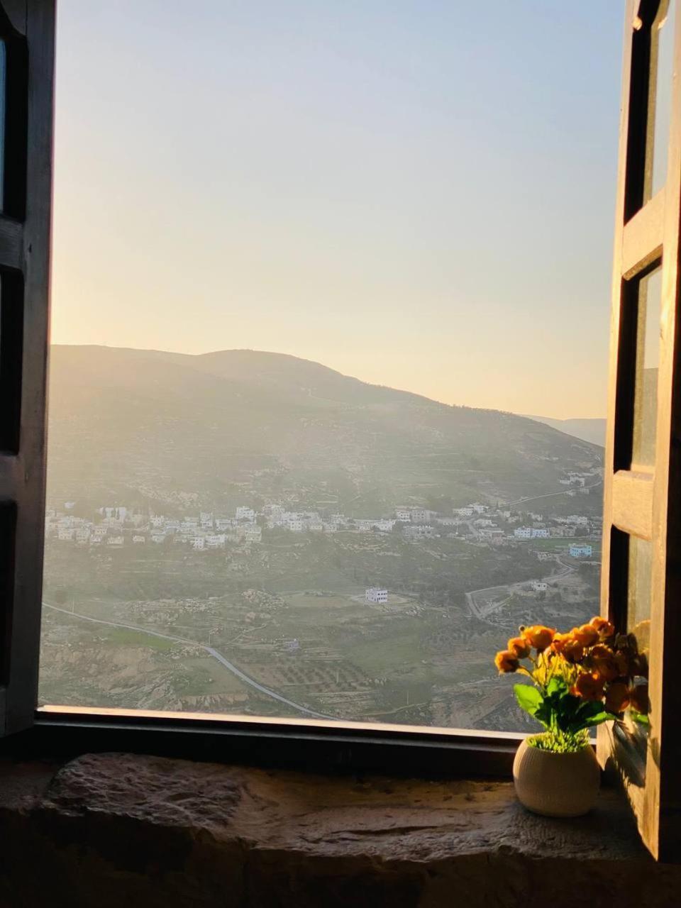 Mountain View House Apartment Karak Bagian luar foto